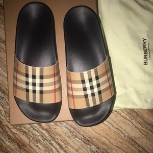 Burberry Pool Slides Authentic